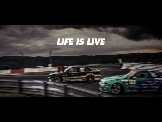 LIFE IS LIVE // FORMAT67.NET