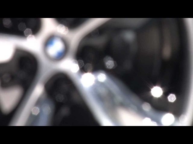 BMW Concept Active Tourer - Paris Motor Show 2012 - XCAR