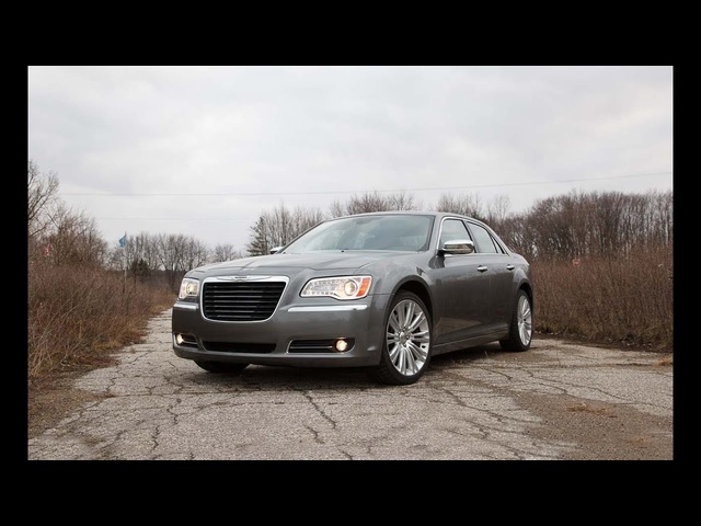 2012 Chrysler 300C - Name That Exhaust Note, Episode 118 - CAR and DRIVER