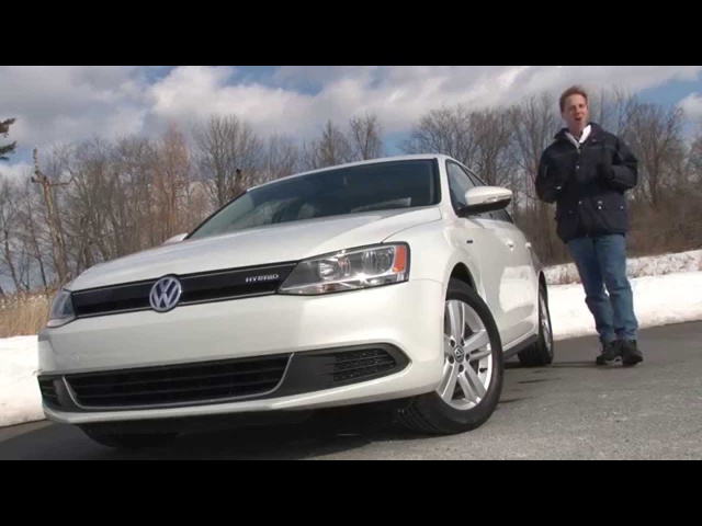 2014 Volkswagen Jetta Hybrid - TestDriveNow.com Review with Steve Hammes | TestDriveNow
