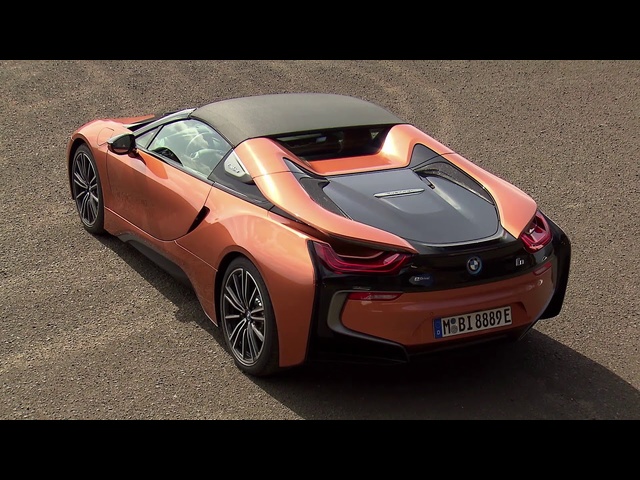 BMW i8 Roadster 2019 | First Look | with Steve Hammes | TestDriveNow