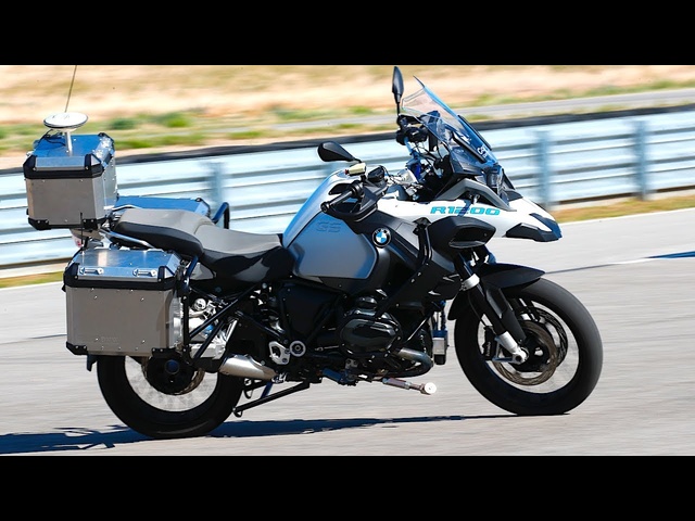 World First BMW Self Driving Motorbike Demo Live Video 2019 BMW Vision R1200 Autonomous Motorbike V