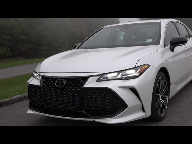 2019 Toyota Avalon | Now In a Fun-To-Drive Flavor | TestDriveNow