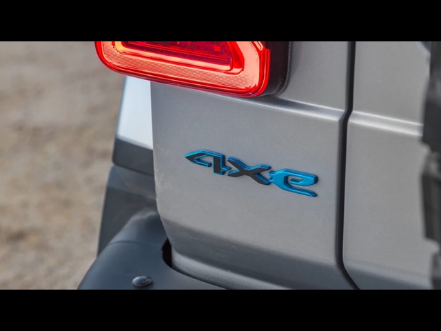 2021 Jeep Wrangler 4xe | An SUV with Prius-like MPGs
