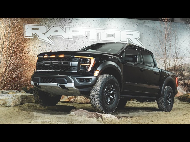 2021 Ford F-150 Raptor | MotorTrend First Look