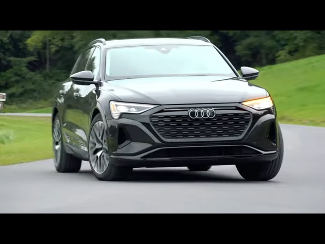 2024 Audi Q8 e-tron | Range Extended